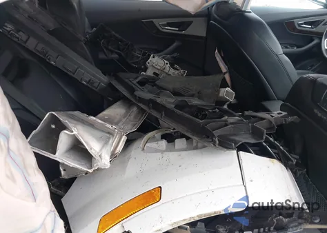 2019 Audi Q7 45 Premium z USA, uszkodzony, nr VIN WA1AHAF76KD047661